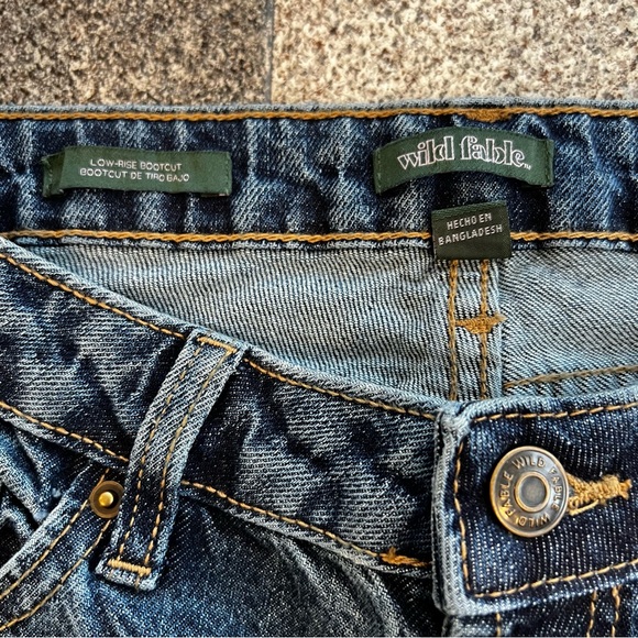 NWT Wild Fable Women's Easy Rigid Low Rise Boot Cut Jeans- Medium Wash Size 2 - Picture 6 of 10